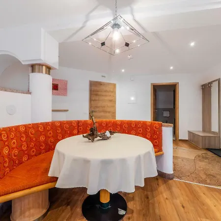 Brunello Aparthotel *